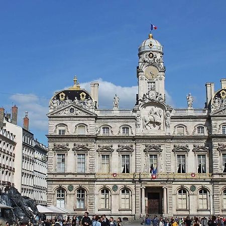 Appartement Place Des Terreaux ลียง ภายนอก รูปภาพ